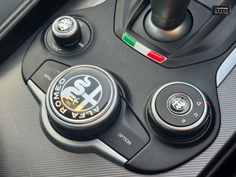 Used Alfa Romeo Giulia 2017 for sale - 77041897: Photo 33