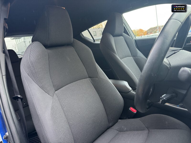 Used Toyota C-HR 2019 for sale - 77042305: Photo 11