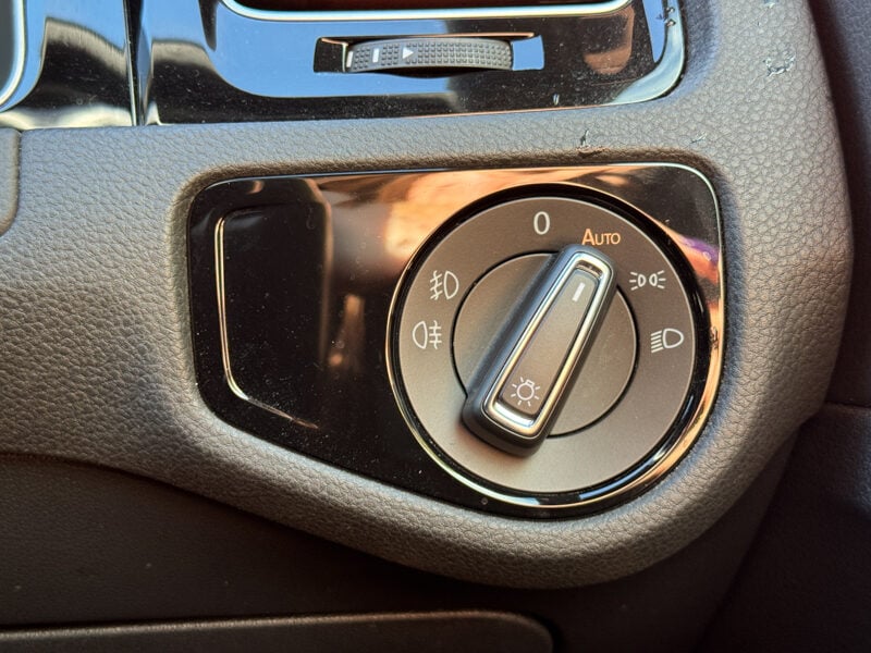 Used Volkswagen Golf 2018 for sale - 77568516: Photo 22