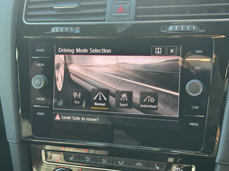 Used Volkswagen Golf 2018 for sale - 77568516: Photo 33