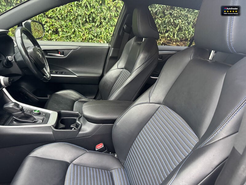 Used Toyota RAV4 2019 for sale - 77037243: Photo 12