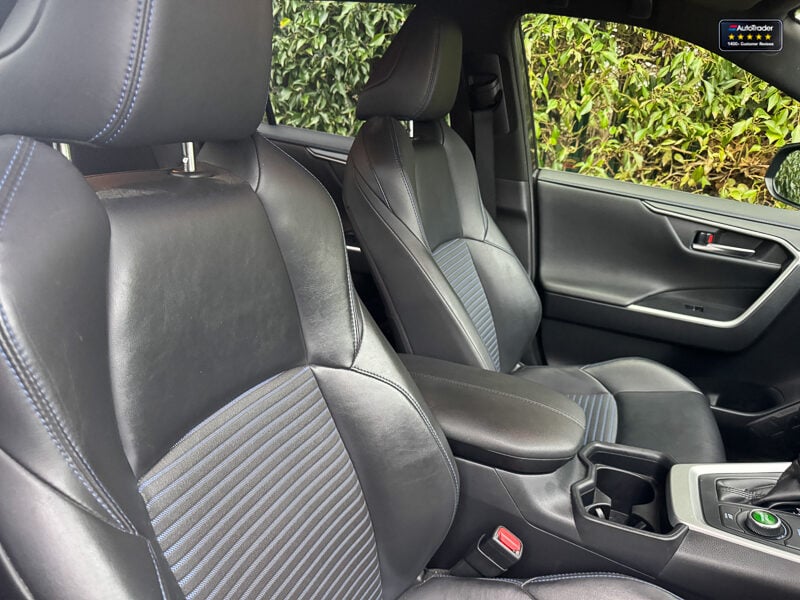 Used Toyota RAV4 2019 for sale - 77037243: Photo 17