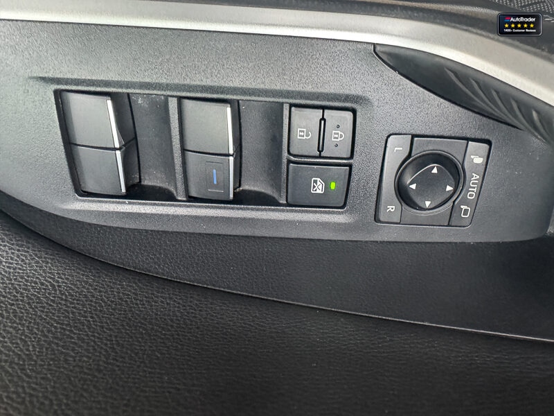 Used Toyota RAV4 2019 for sale - 77037243: Photo 19