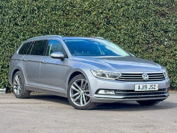 Used Volkswagen Passat 2019 for sale - 77917428: Photo