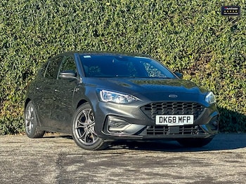 Used Ford Focus 2019 for sale - 77041730: Photo