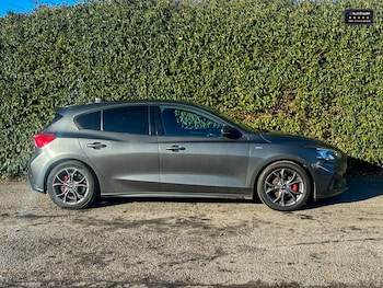 Used Ford Focus 2019 for sale - 77041730: Photo