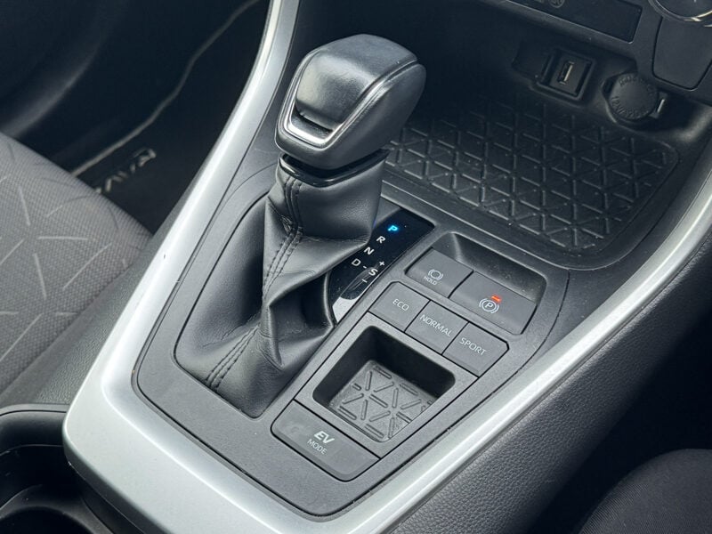 Used Toyota RAV4 2021 for sale - 77223196: Photo 32