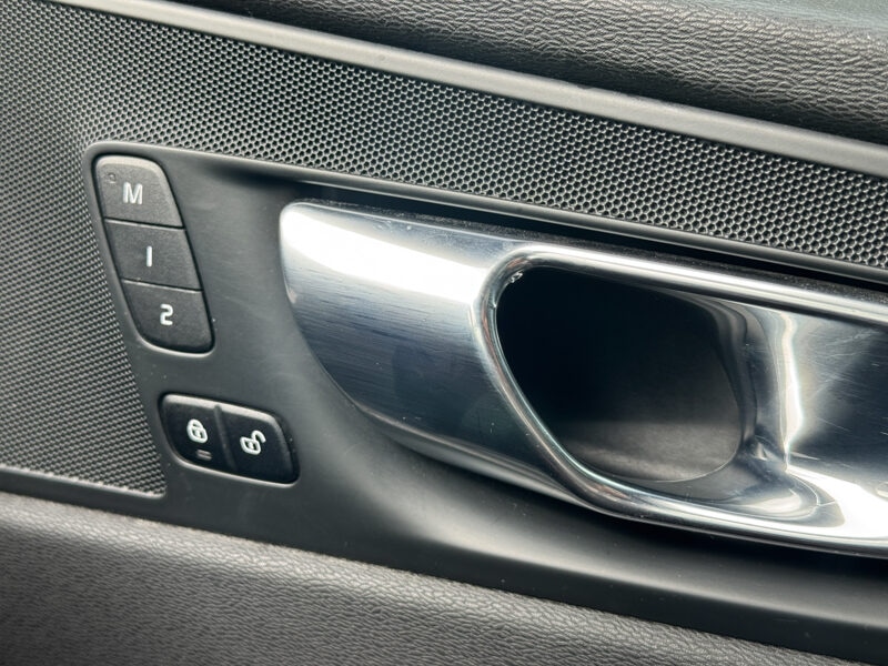 Used Volvo XC60 2019 for sale - 77490795: Photo 21