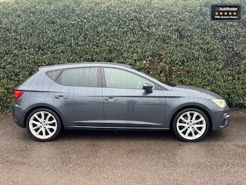 Used SEAT Leon 2019 for sale - 77327311: Photo