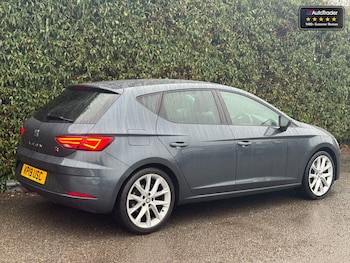 Used SEAT Leon 2019 for sale - 77327311: Photo