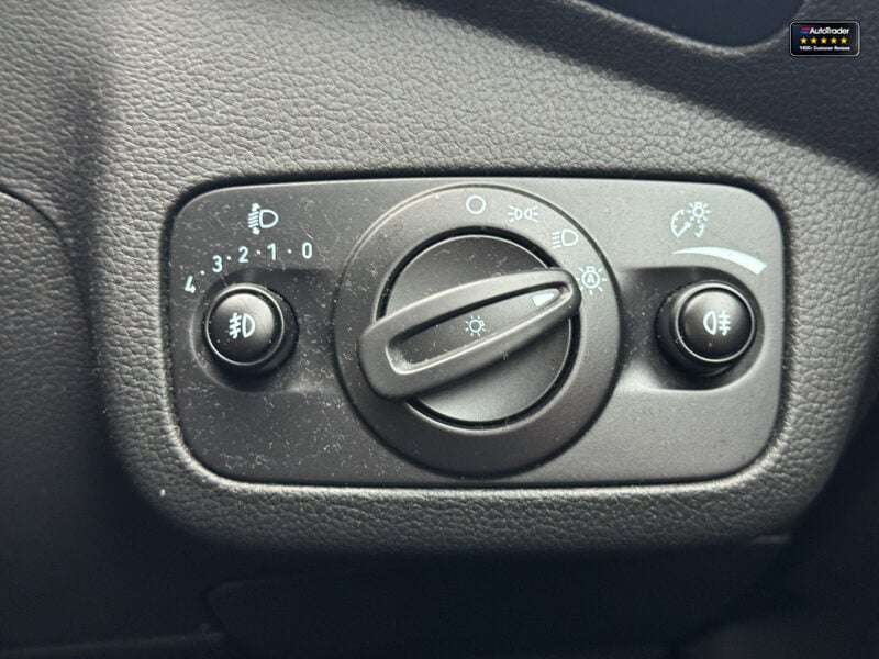 Used Ford Grand C-Max 2018 for sale - 77041611: Photo 15