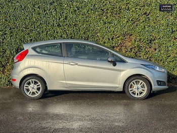 Used Ford Fiesta 2016 for sale - 77041815: Photo