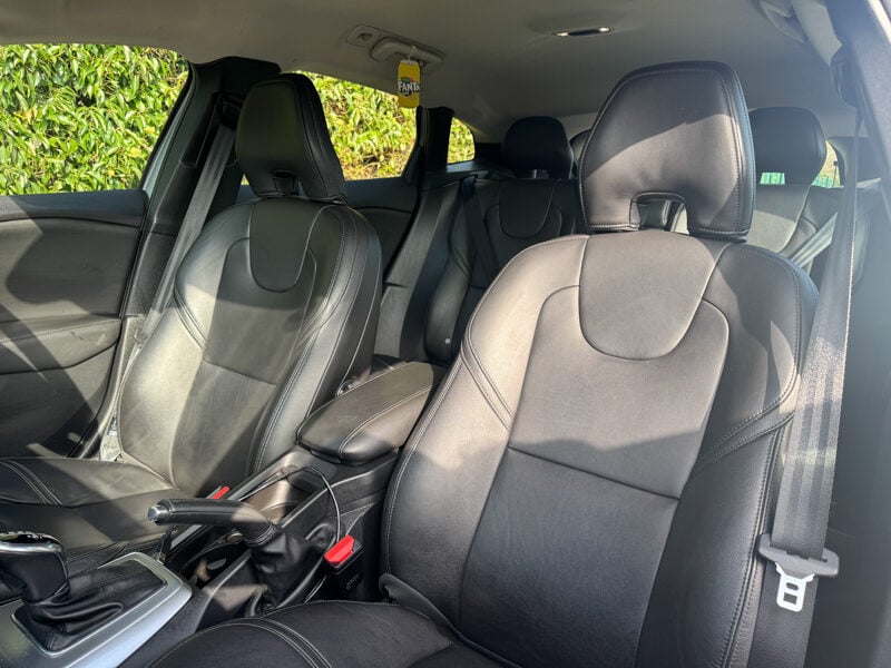 Used Volvo V40 2018 for sale - 77530424: Photo 10