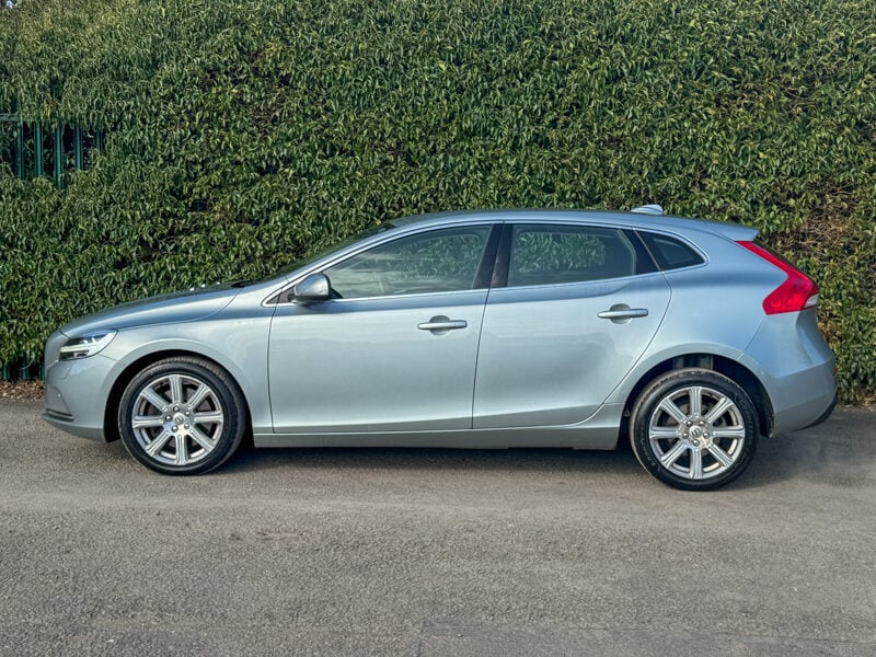 Used Volvo V40 2018 for sale - 77530424: Photo 7