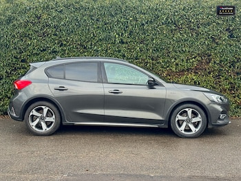 Used Ford Focus 2020 for sale - 77086612: Photo