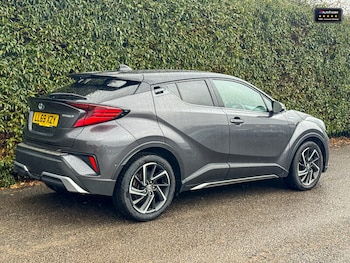 Used Toyota C-HR 2020 for sale - 77041874: Photo