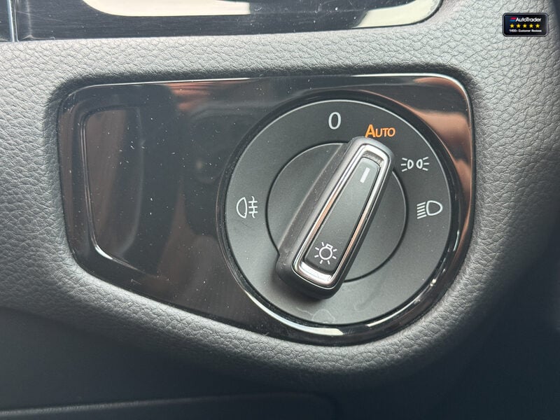 Used Volkswagen Golf 2017 for sale - 77042256: Photo 17