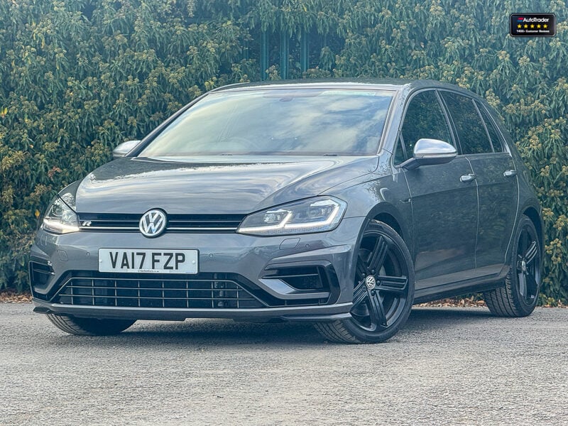 Used Volkswagen Golf 2017 for sale - 77042256: Photo 2