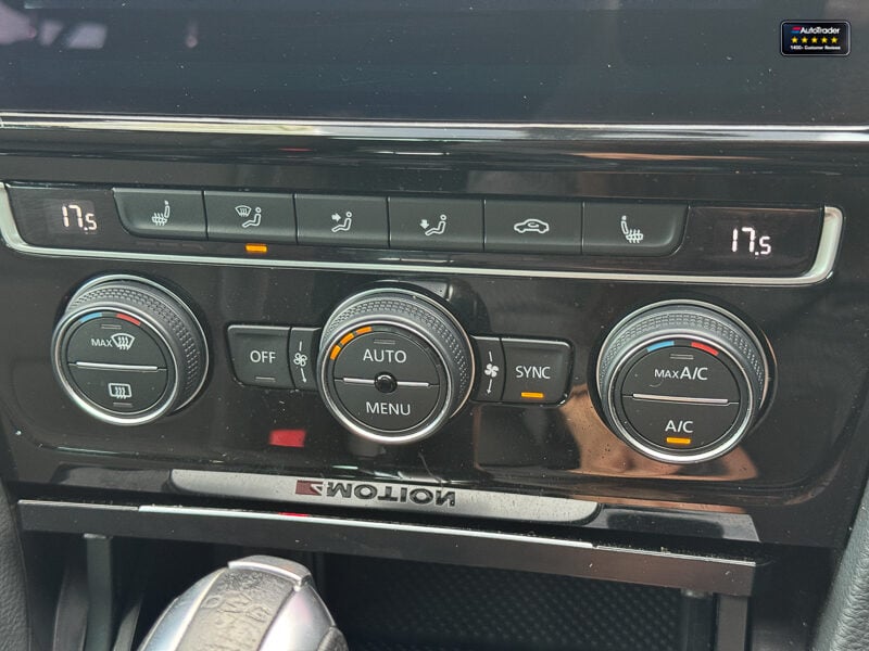 Used Volkswagen Golf 2017 for sale - 77042256: Photo 27