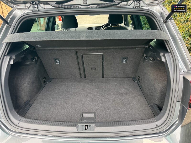 Used Volkswagen Golf 2017 for sale - 77042256: Photo 8