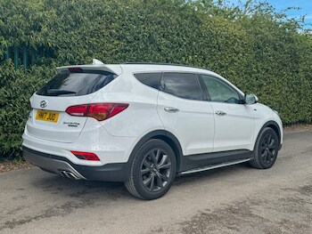 Used Hyundai Santa Fe 2017 for sale - 78182628: Photo