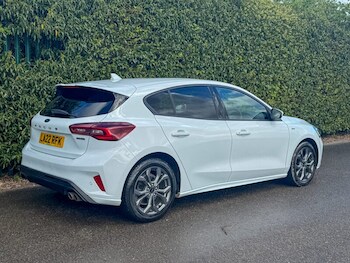 Used Ford Focus 2022 for sale - 77931024: Photo