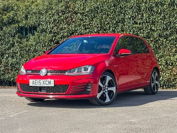 Used Volkswagen Golf 2015 for sale - 77917401: Photo