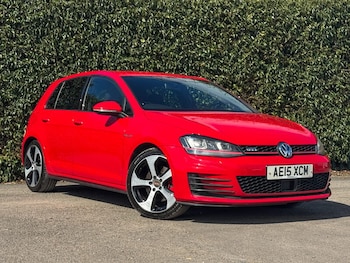 Used Volkswagen Golf 2015 for sale - 77917401: Photo