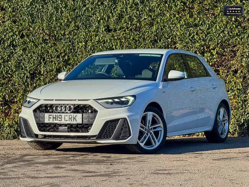 Used Audi A1 2019 for sale - 77037201: Photo 2