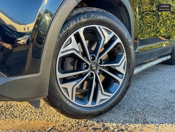 Used Hyundai Santa Fe 2018 for sale - 77041821: Photo