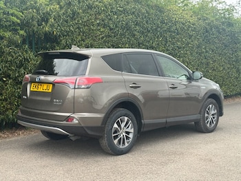 Used Toyota RAV4 2017 for sale - 78095670: Photo