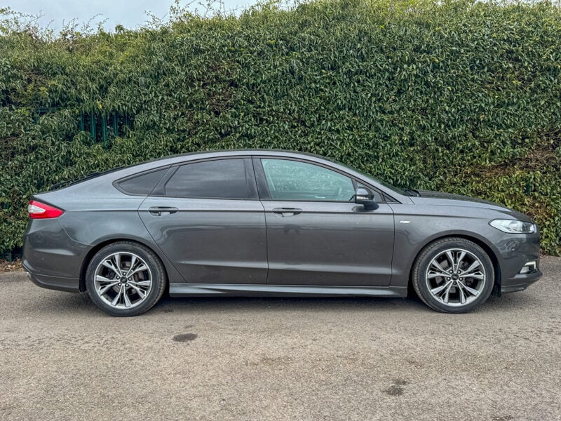 Used Ford Mondeo 2017 for sale - 77530460: Photo 5