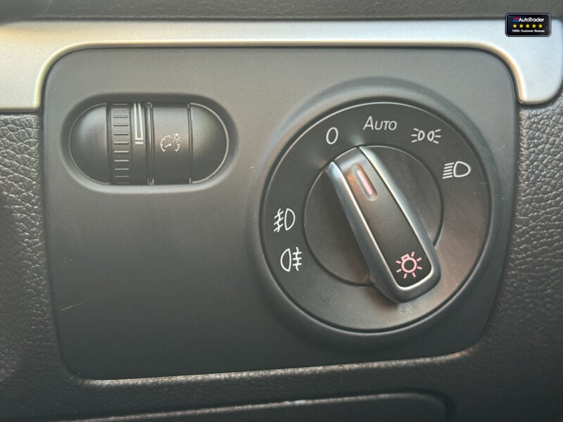 Used Volkswagen Scirocco 2011 for sale - 77041622: Photo 16