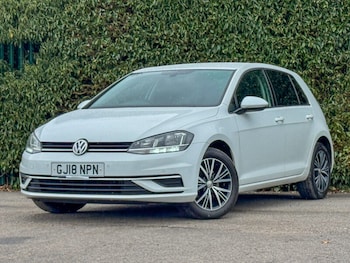 Used Volkswagen Golf 2018 for sale - 77917410: Photo