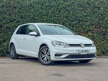 Used Volkswagen Golf 2018 for sale - 77917410: Photo