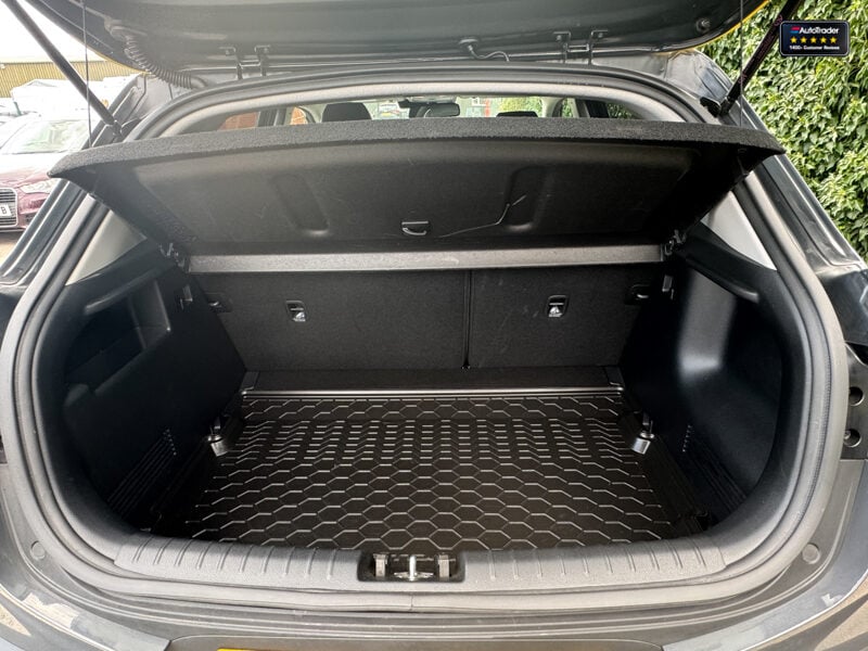 Used Kia Stonic 2022 for sale - 77042230: Photo 10