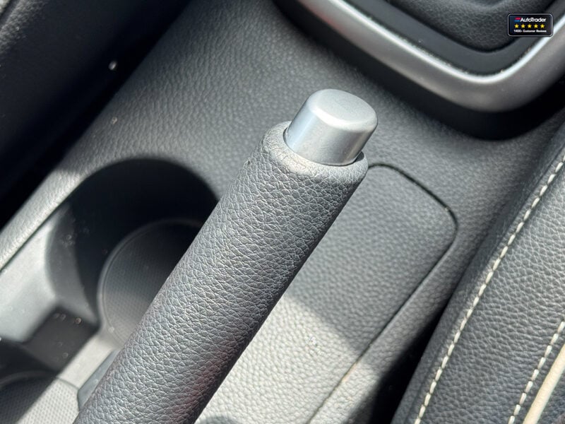 Used Kia Stonic 2022 for sale - 77042230: Photo 30