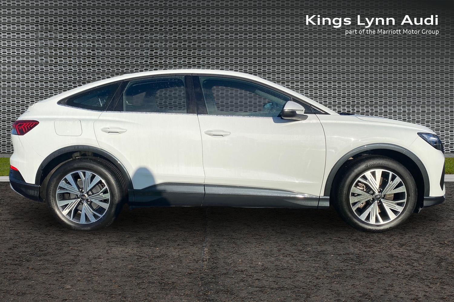 Used Audi Q4 e-tron 2024 for sale - 76677465: Photo 4