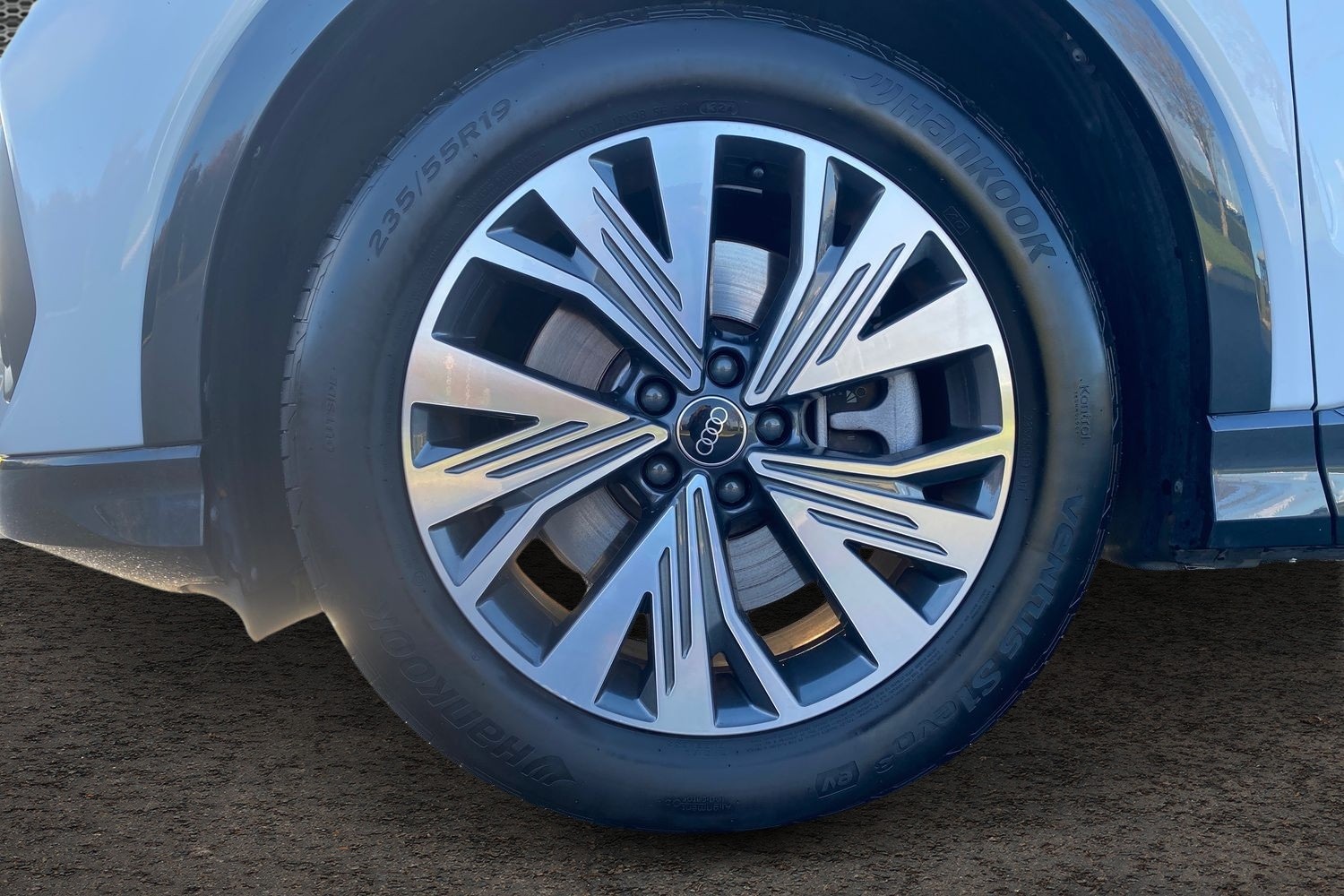 Used Audi Q4 e-tron 2024 for sale - 76677465: Photo 5