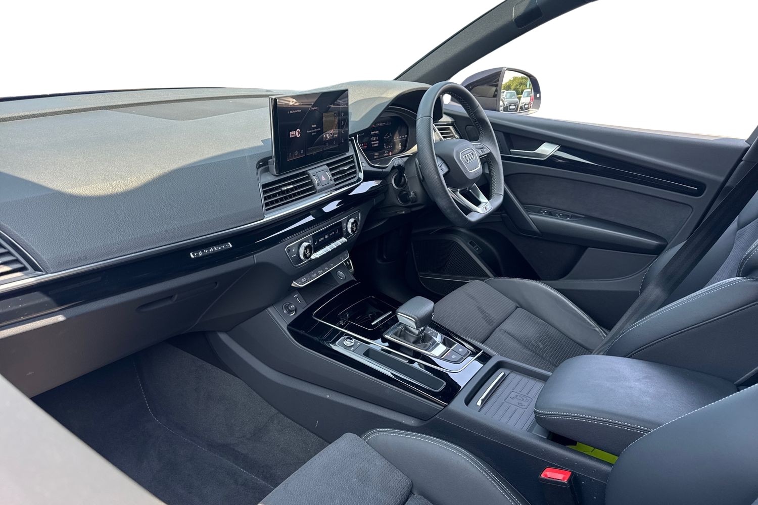 Used Audi Q5 2024 for sale - 77660015: Photo 2