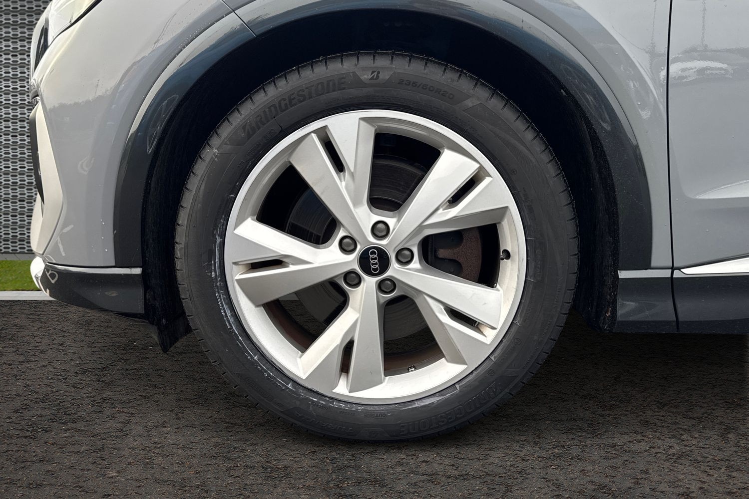 Used Audi Q4 e-tron 2023 for sale - 76676982: Photo 5