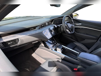 Used Audi e-tron 2022 for sale - 78423350: Photo