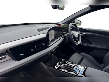 Used Audi Q6 e-tron 2025 for sale - 76680206: Photo