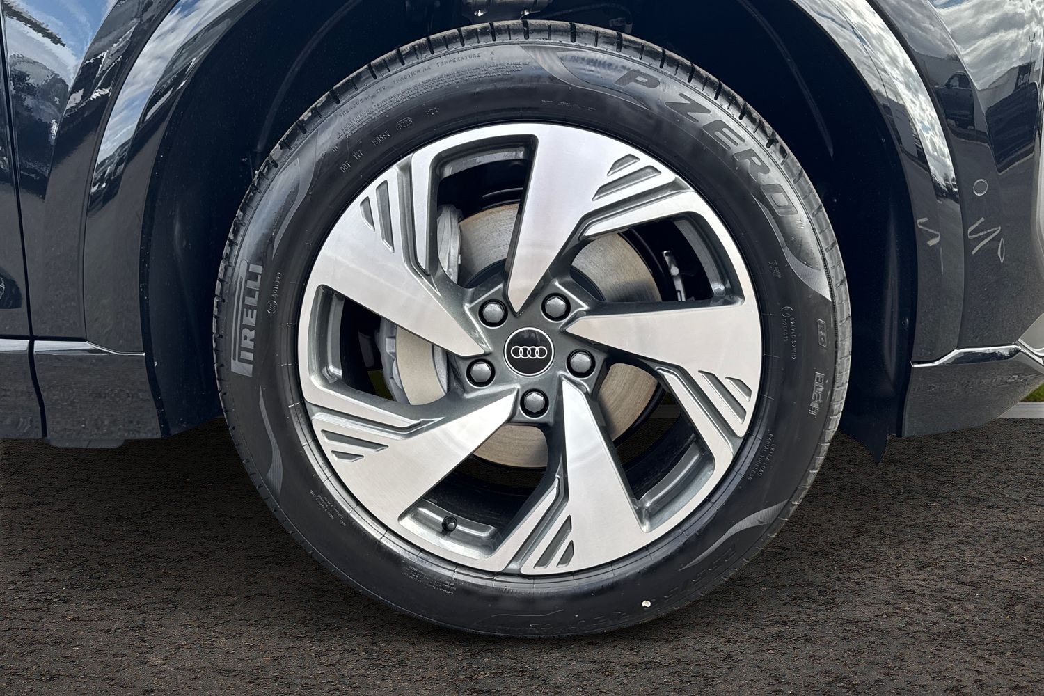 Used Audi Q6 e-tron 2025 for sale - 76680206: Photo 5