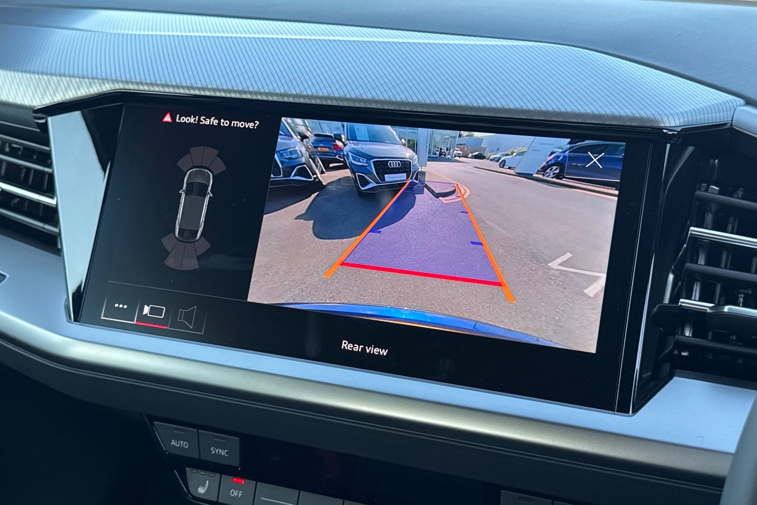 Used Audi Q4 e-tron 2025 for sale - 76679860: Photo 19