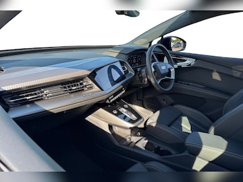 Used Audi Q4 e-tron 2025 for sale - 76679860: Photo