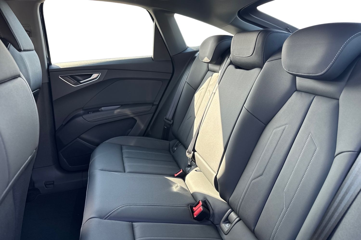 Used Audi Q4 e-tron 2025 for sale - 76679860: Photo 8