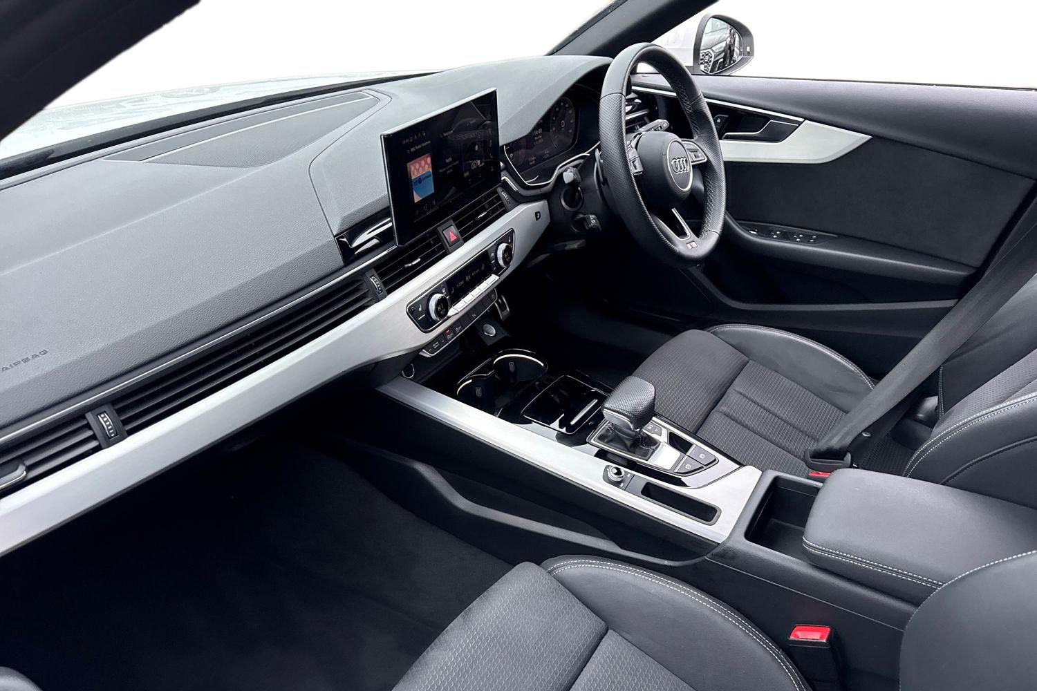 Used Audi A4 2023 for sale - 76826432: Photo 2