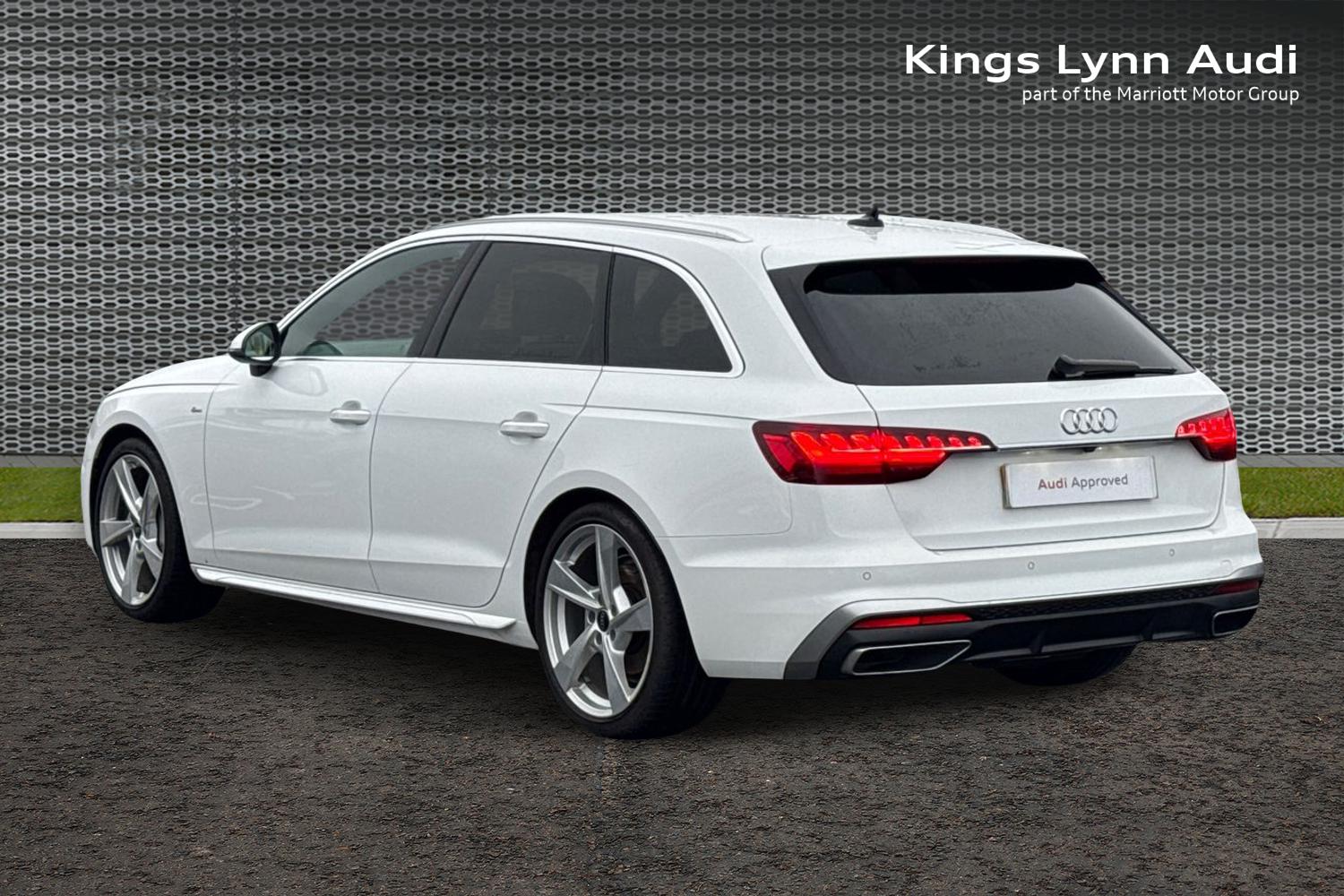 Used Audi A4 2023 for sale - 76826432: Photo 3