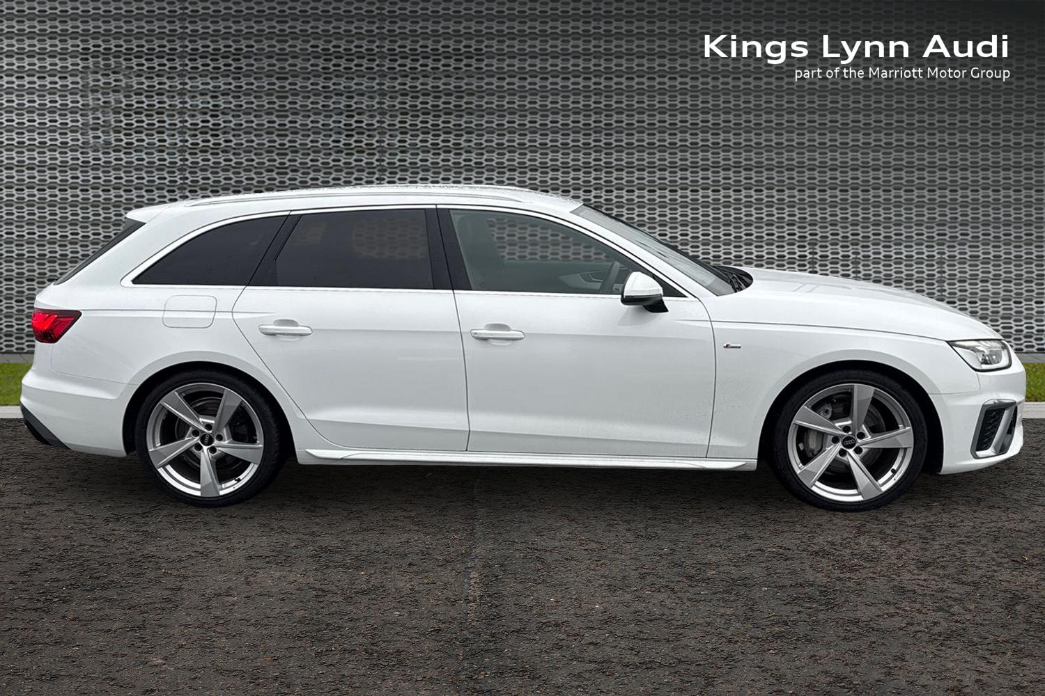 Used Audi A4 2023 for sale - 76826432: Photo 4